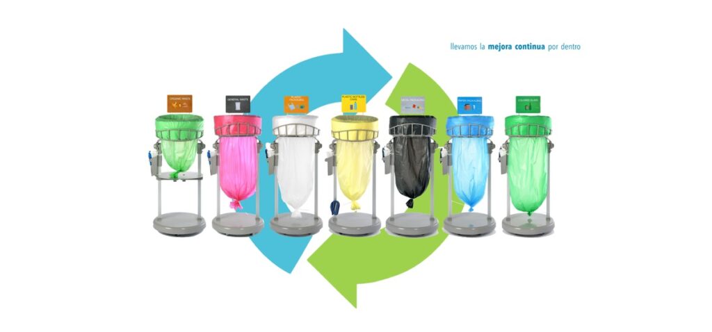 Bastidores de bolsa de basura industrial Longopac en varios colores con símbolo reciclaje LEANpio.