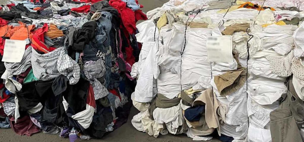 Balas ropa para reciclar